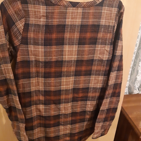 Womens.top - Picture 2 of 2